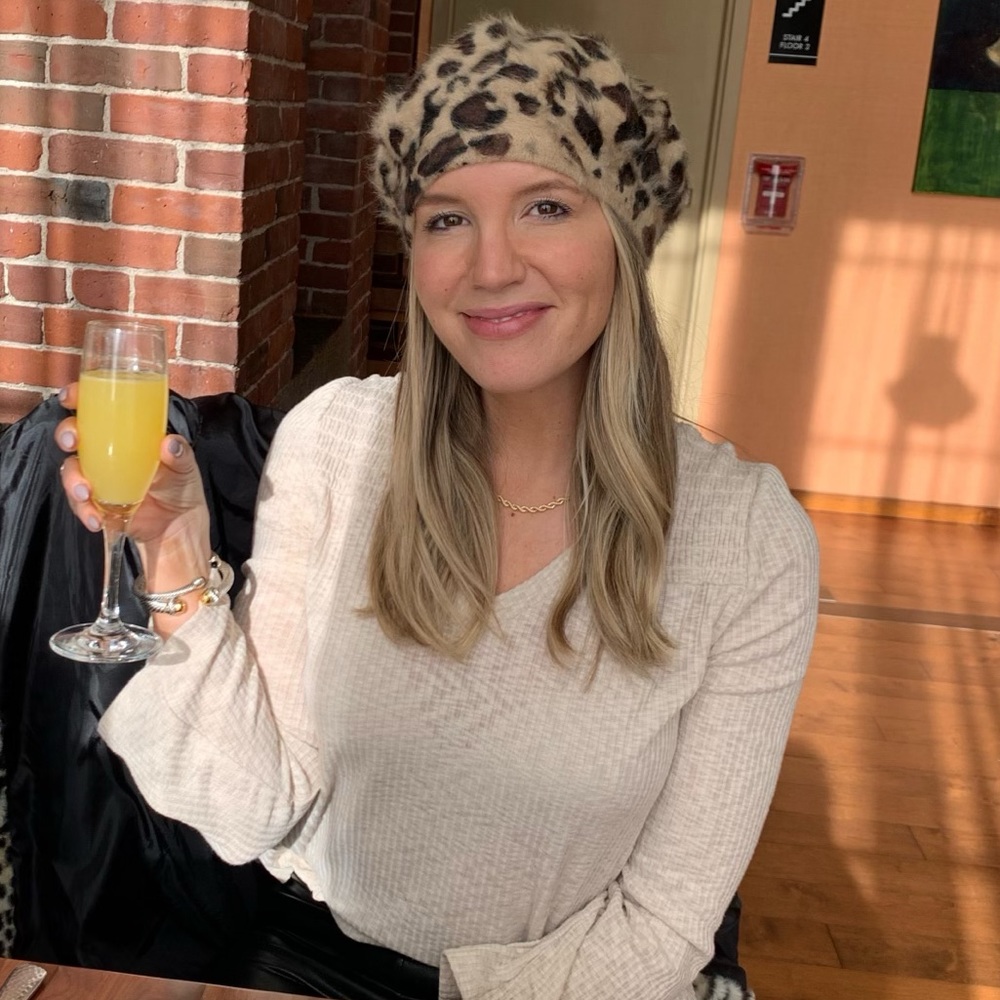 Meet your Posher, Aly